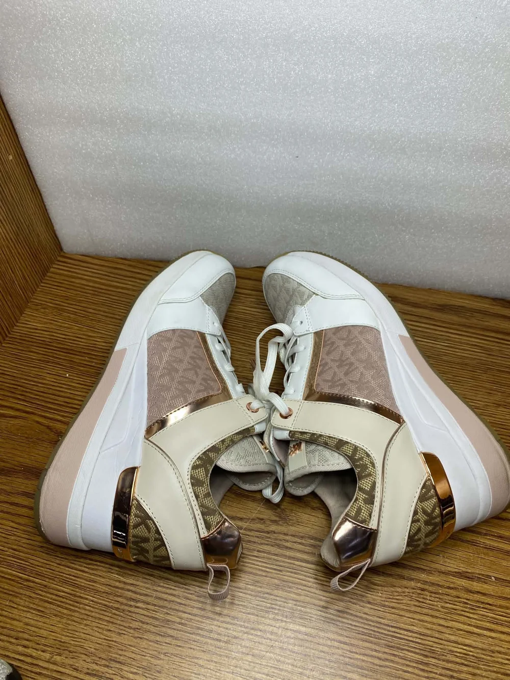 Michael Michael Kors Georgie Wedge Sneakers Womens Rose Gold White Size 9M